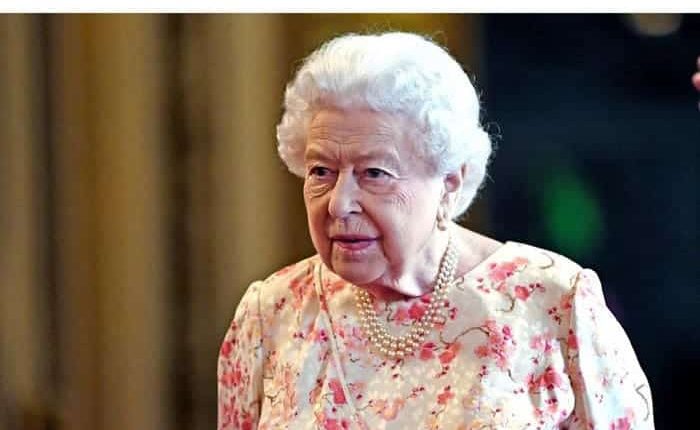 Queen Elizabeth life meme photo